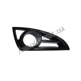 1018002985 Решетка противотуманной фары правая