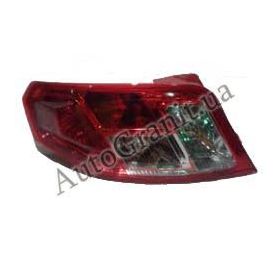 1067002018 Фонарь задний левый RV7 -2014