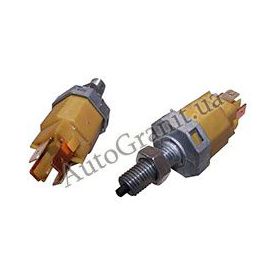 T11-3720050 Датчик стоп-сигнала