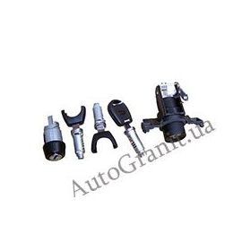 A11-8CB6105H3 Комплект замков и ключей(полный)